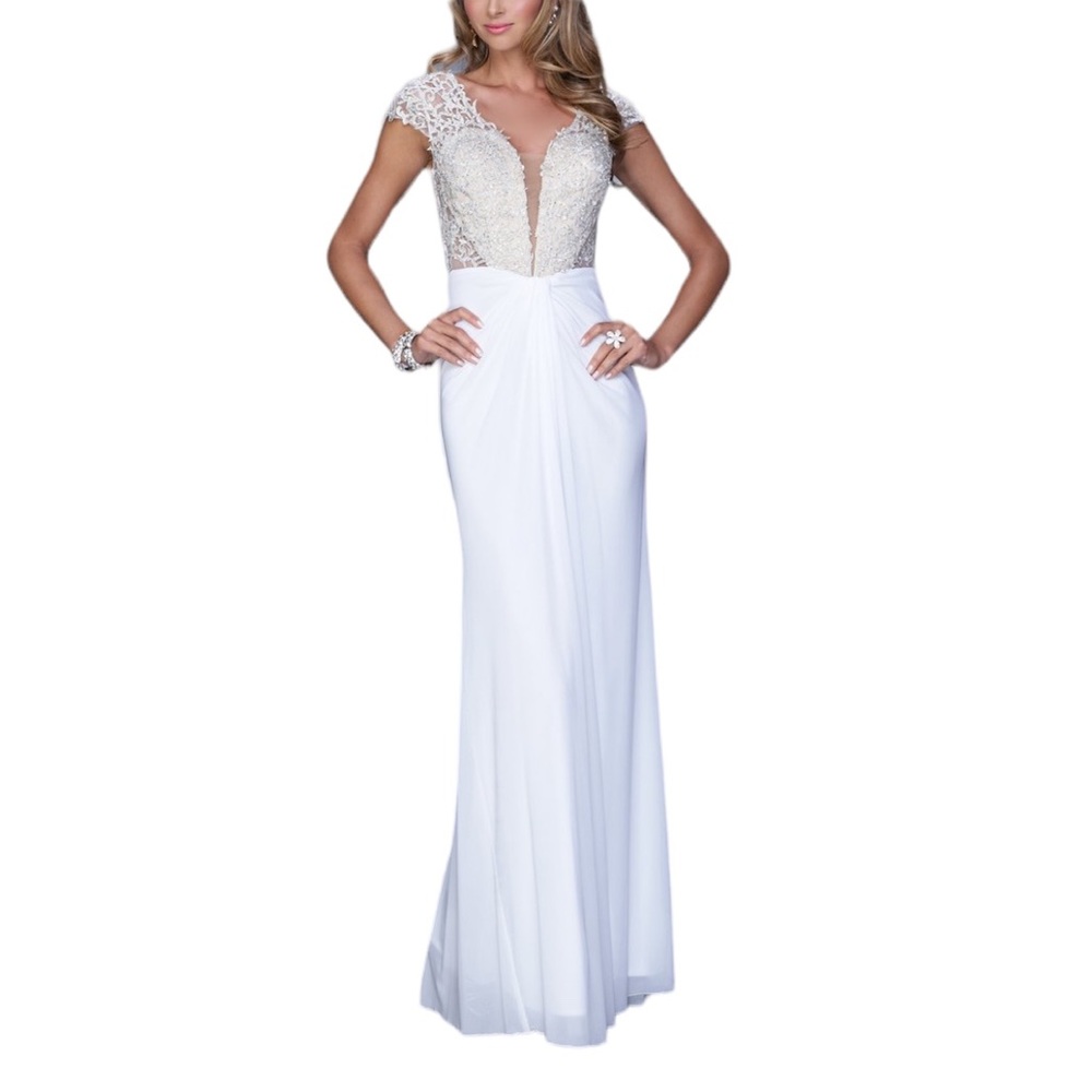 La Femme Lace Embroidered Cutout- Back Cap-Sleeve Gown Size 6